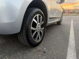 https://img.olx.com.br/thumbs256x256/16/163671663106488.jpg