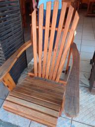 Título do anúncio: cadeira em madeira pura ótima confortável  p descanso 