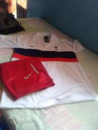 Título do anúncio: Camisa da França e bermuda da Nike 