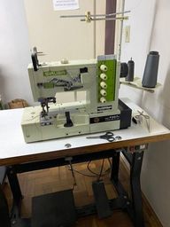 Título do anúncio: Máquina de costura Galoneira Siruba