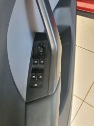https://img.olx.com.br/thumbs256x256/16/164696319091779.jpg