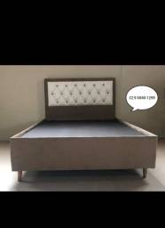 Título do anúncio: Vendo uma cama base casal padrão c/ pés de madeira, nova no plástico