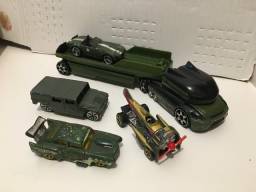 Título do anúncio: coleção carros de guerra militar caminhão Hot WHeels e 4 carrinhos Army militaria
