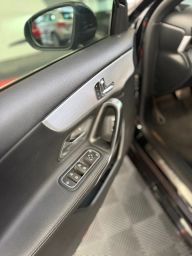 https://img.olx.com.br/thumbs256x256/16/166515767319348.jpg