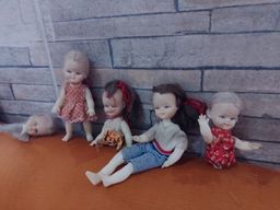 Título do anúncio: Lote de bonecas importadas de Honk Kong anos 50 