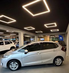 https://img.olx.com.br/thumbs256x256/16/167613448025109.jpg