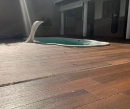 https://img.olx.com.br/thumbs256x256/16/168501747471786.jpg