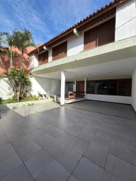 https://img.olx.com.br/thumbs256x256/16/168645322362425.jpg