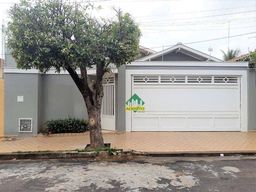 Título do anúncio: Casa com 3 dormitórios à venda, 179 m² por R$ 380.000 - Jussara - Araçatuba/SP