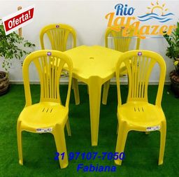 Título do anúncio: Conjunto de Mesa 4 com Cadeiras de Plástico sem braço (cores)