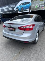 https://img.olx.com.br/thumbs256x256/17/174637936863996.jpg