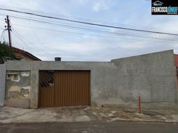 Título do anúncio: Casa na Vila Aguiar divisa com Setor Coimbra, 3 Quartos 1 Suíte, 2 Barracões, 300 m² de Lo