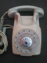 Título do anúncio: Telefone antigo . 