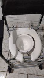 Título do anúncio: VENDO Cadeira de Banho com Coletor 380 reais 