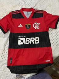 Título do anúncio: Camisa oficial V/ jogador Flamengo com pacth da libertadores 