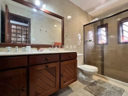 https://img.olx.com.br/thumbs256x256/17/179529402127968.jpg