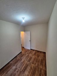 https://img.olx.com.br/thumbs256x256/18/180687413447000.jpg