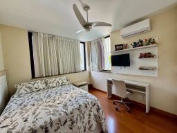 https://img.olx.com.br/thumbs256x256/18/181555289793257.jpg