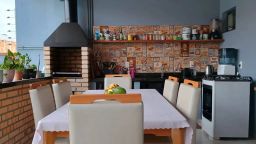 https://img.olx.com.br/thumbs256x256/18/181582526982765.jpg