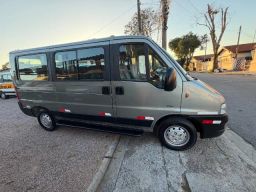 https://img.olx.com.br/thumbs256x256/18/181652192262731.jpg