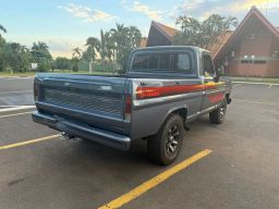 https://img.olx.com.br/thumbs256x256/18/182537760609523.jpg