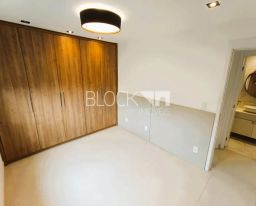 https://img.olx.com.br/thumbs256x256/18/183421114484330.jpg