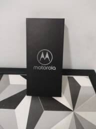 Título do anúncio: Motorola razr Black 128gb 6 de ram dobrável  novo lacrado na caixa com nota fiscal
