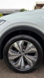 https://img.olx.com.br/thumbs256x256/18/184602783471949.jpg