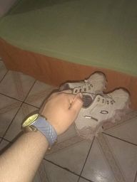 bota oakley infantil