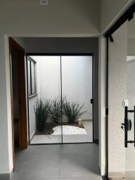 https://img.olx.com.br/thumbs256x256/18/185549396904490.jpg