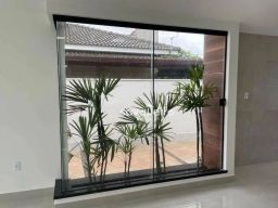 https://img.olx.com.br/thumbs256x256/18/186533885137821.jpg