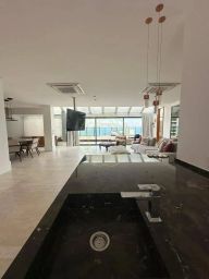 https://img.olx.com.br/thumbs256x256/18/186573880886889.jpg