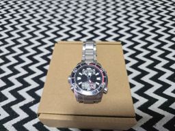 https://img.olx.com.br/thumbs256x256/18/186580630987816.jpg
