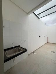 https://img.olx.com.br/thumbs256x256/18/187690569728210.jpg