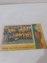 Título do anúncio: album brasil na copa do mundo de  1962 [pelé e garrincha]