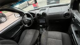 https://img.olx.com.br/thumbs256x256/18/188632316036119.jpg