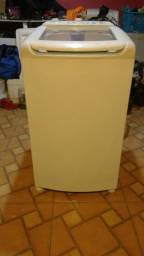Título do anúncio: Máquina de lavar Electrolux 8 kg(entrega grátis)