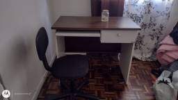 Título do anúncio: Vendo essa escrivania e cadeira de escritório 