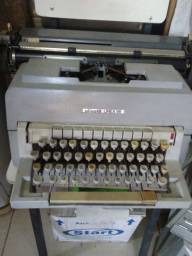 Título do anúncio: Vendo Máquina de escrever antiga olivetti