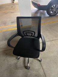 Título do anúncio: Cadeira pra escritório sem defeitos 