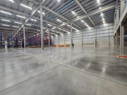 https://img.olx.com.br/thumbs256x256/18/189620543743327.jpg