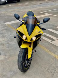 Yamaha R1