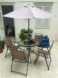 Título do anúncio: Mesa de jardim com ombrelone e 4 cadeiras dobráveis