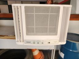 https://img.olx.com.br/thumbs256x256/19/190412433839372.jpg