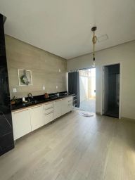 https://img.olx.com.br/thumbs256x256/19/190517276330843.jpg