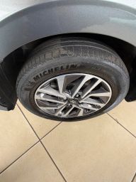 https://img.olx.com.br/thumbs256x256/19/190606382994128.jpg
