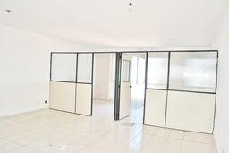 Título do anúncio: Sala/Conjunto para aluguel possui 109 metros quadrados com 3 quartos em Centro - Santos - 