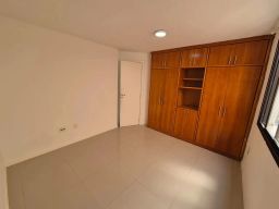 https://img.olx.com.br/thumbs256x256/19/193559647014806.jpg