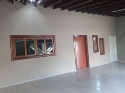 Título do anúncio: Aluguel em Araguari Mg, casa 3 quartos, suíte. Tratar com Antônio (34)32414635