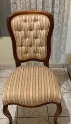 Título do anúncio: Cadeira de madeira com estofado com linhas